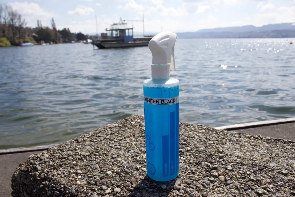 Glint Out tire treatment by Lake Zurich