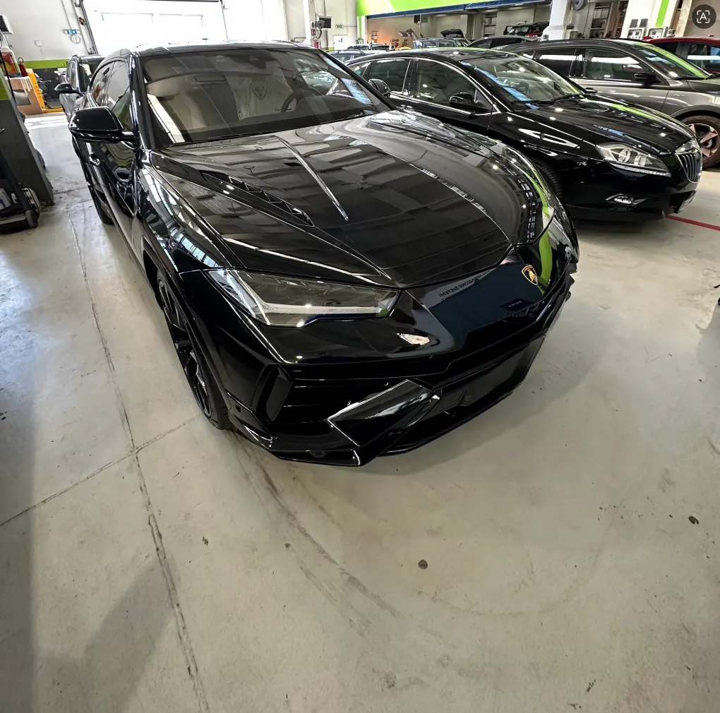 Waterless, paint-safe vehicle preparation for the automotive sector